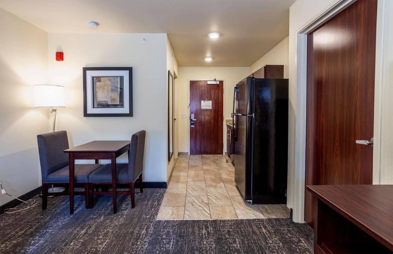 Cobblestone Inn & Suites - Бруквілл Екстер'єр фото