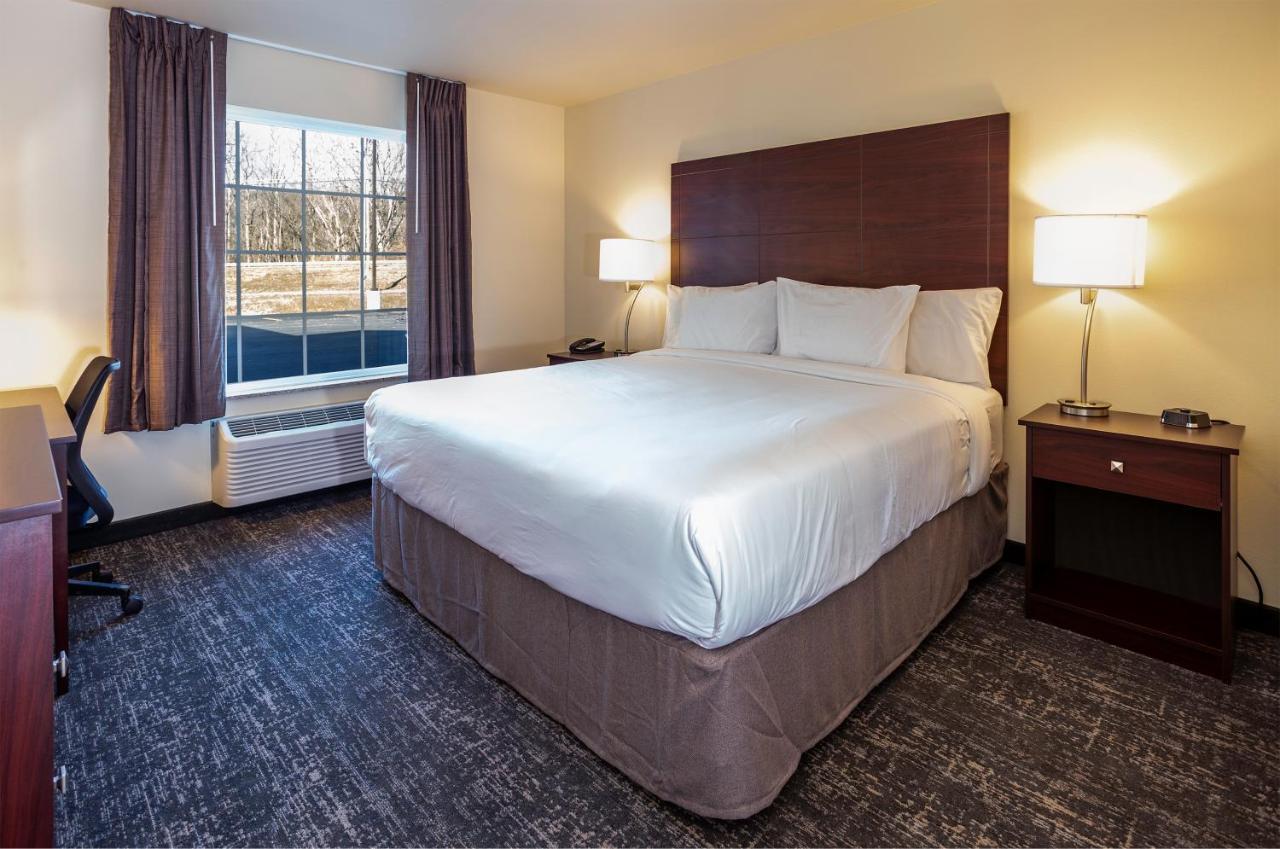 Cobblestone Inn & Suites - Бруквілл Екстер'єр фото